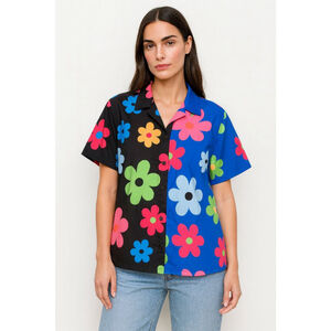 Retro Floral Split Color Button-Up Shirt – Bold Black & Blue Print 2XL